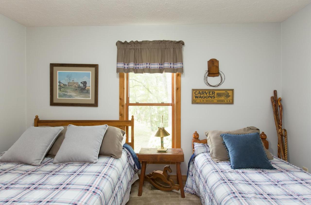 Reedy Patch Cabin Hendersonville Exterior photo